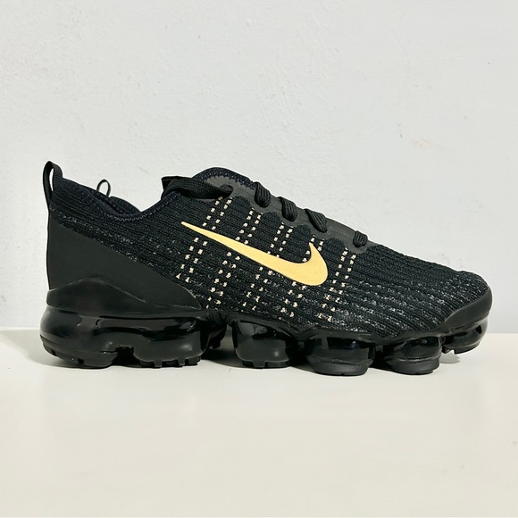 Nike Air VaporMax Flyknit 3 GS “Black Gold” Women’s Size 8.5 Kids 7Y Sneakers - Picture 2 of 9